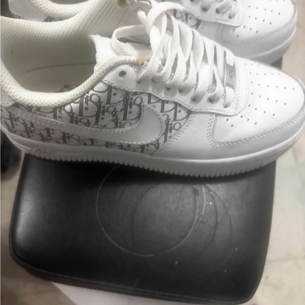 Nike Air Force's White and Gray logo Women's Sneakers